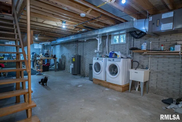 $1,150,000 | 1350 2950 E Street, Clayton, IL 62324