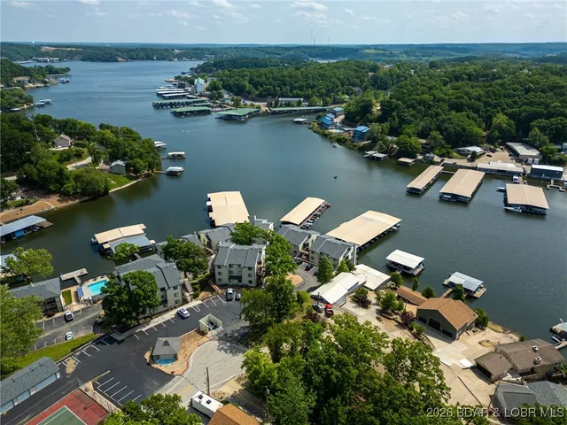 $299,000 | 80 Willow Ridge Road, Unit 3A, Lake Ozark, MO 65049