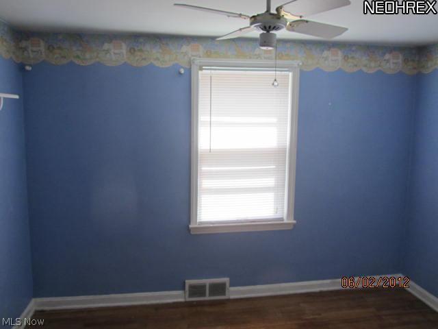 1158 Argonne Road Cleveland, OH 44121 - Photo 6 of 10