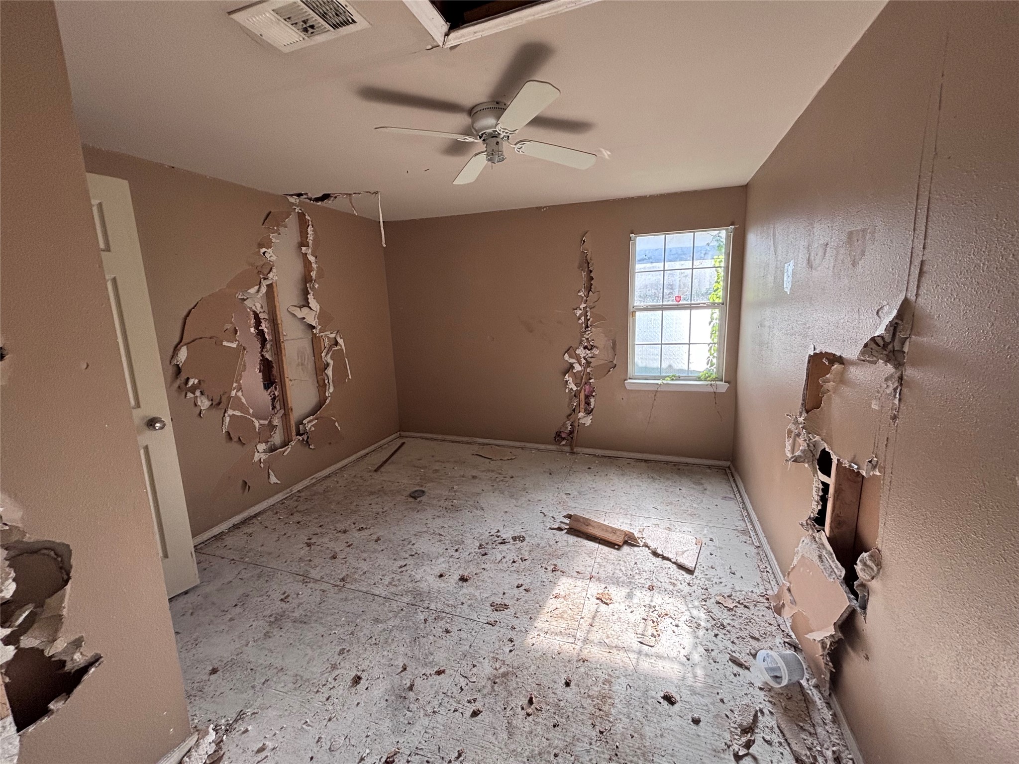 1202 Manor Street, Unit 5 Houston, TX 77015 - Photo 5 of 9