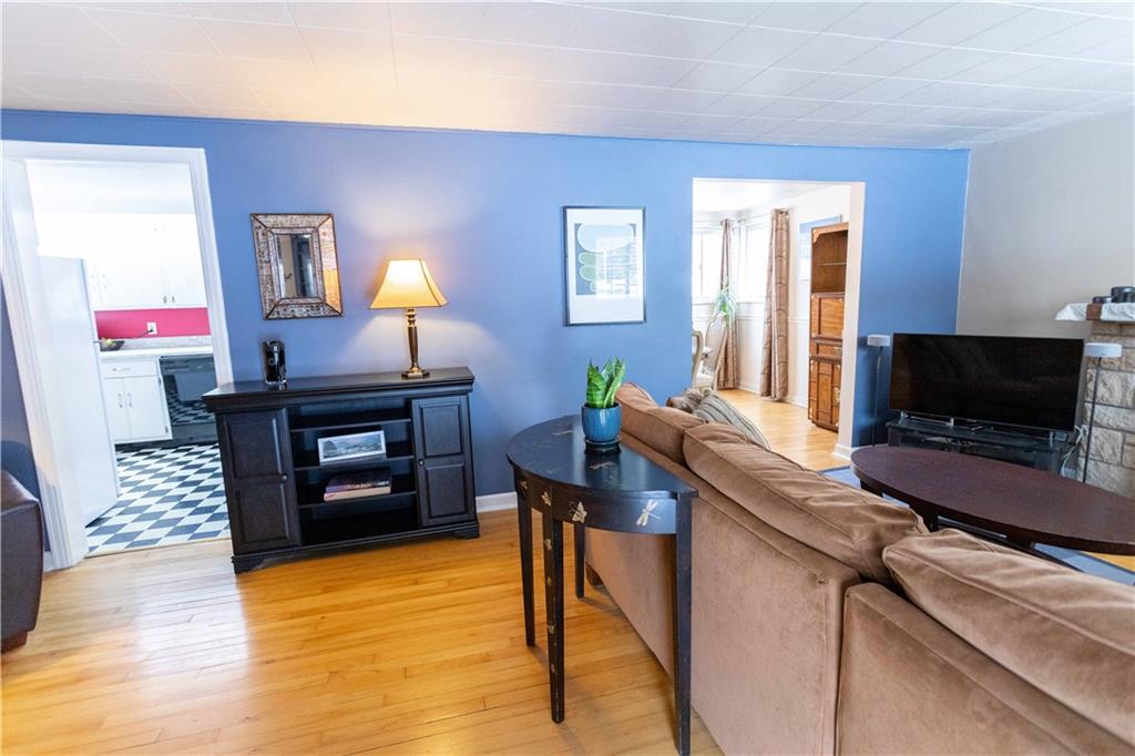 106 Virginia Road Pittsburgh, PA 15237 - Photo 2 of 25
