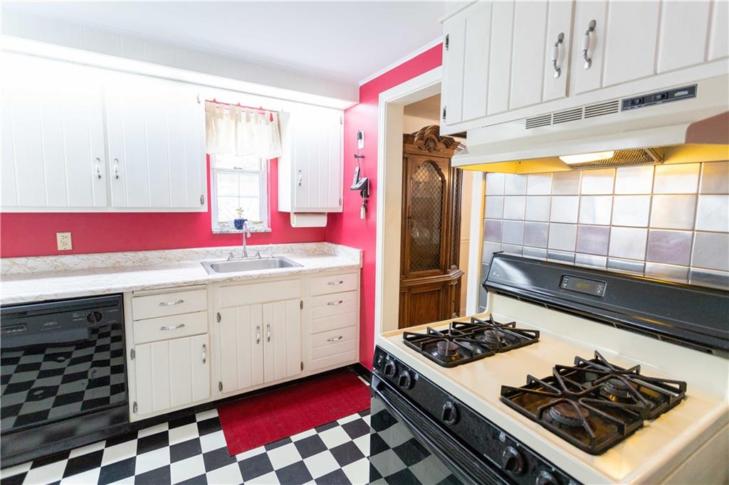 106 Virginia Road Pittsburgh, PA 15237 - Photo 14 of 25