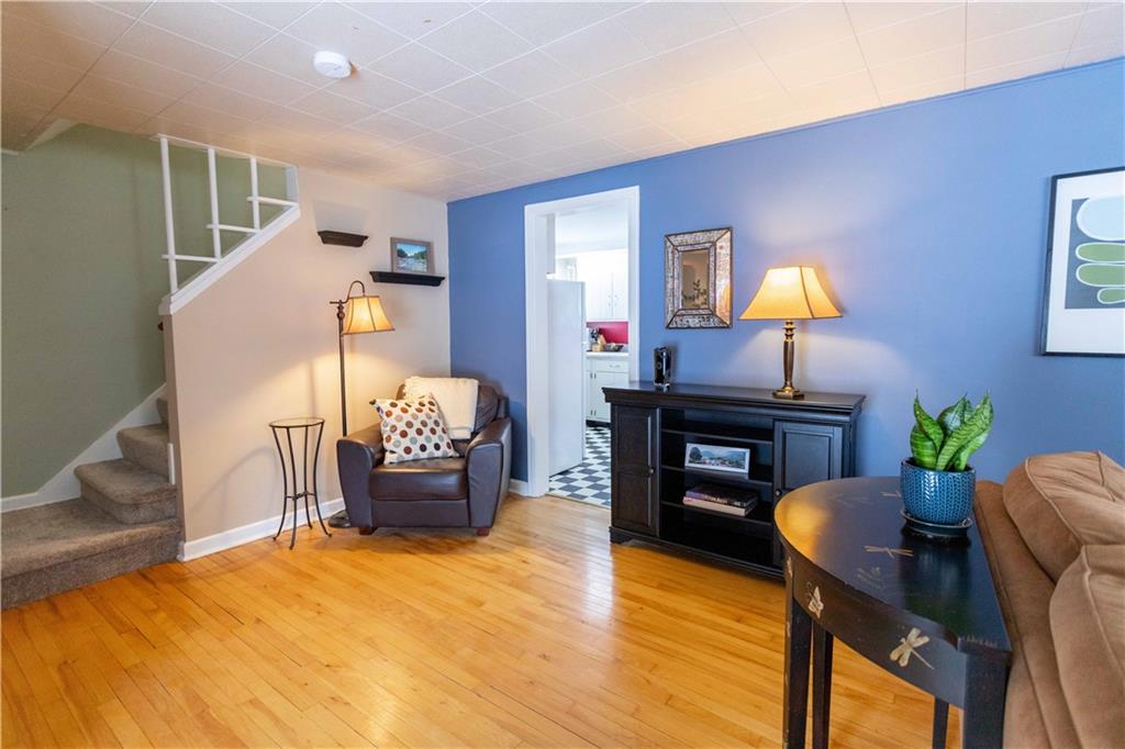 106 Virginia Road Pittsburgh, PA 15237 - Photo 6 of 25
