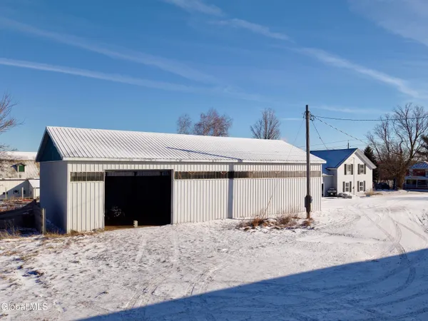 $195,777 | 44 Lake Street, Chateaugay, NY 12920