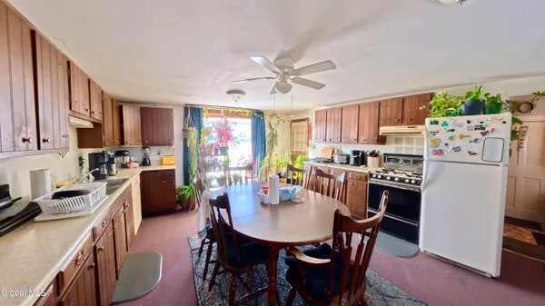 $195,777 | 44 Lake Street, Chateaugay, NY 12920