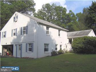 214 Grandview Road Media, PA 19063 - Photo 3 of 5 Exterior Side