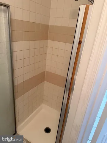 a bathroom with a tub