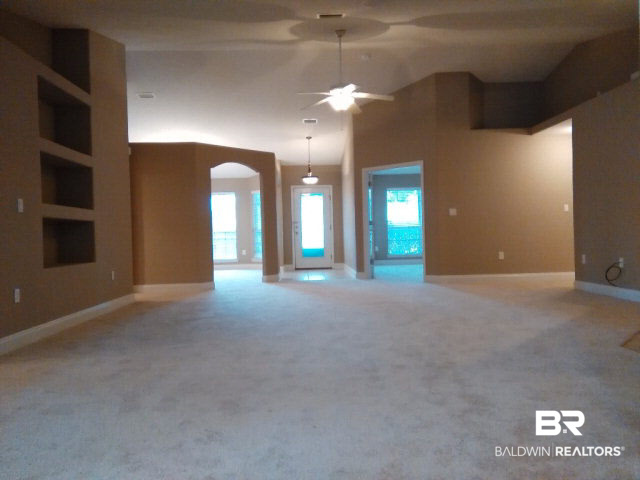 513 Sheffield Avenue Foley, AL 36535 - Photo 21 of 35 Living Room