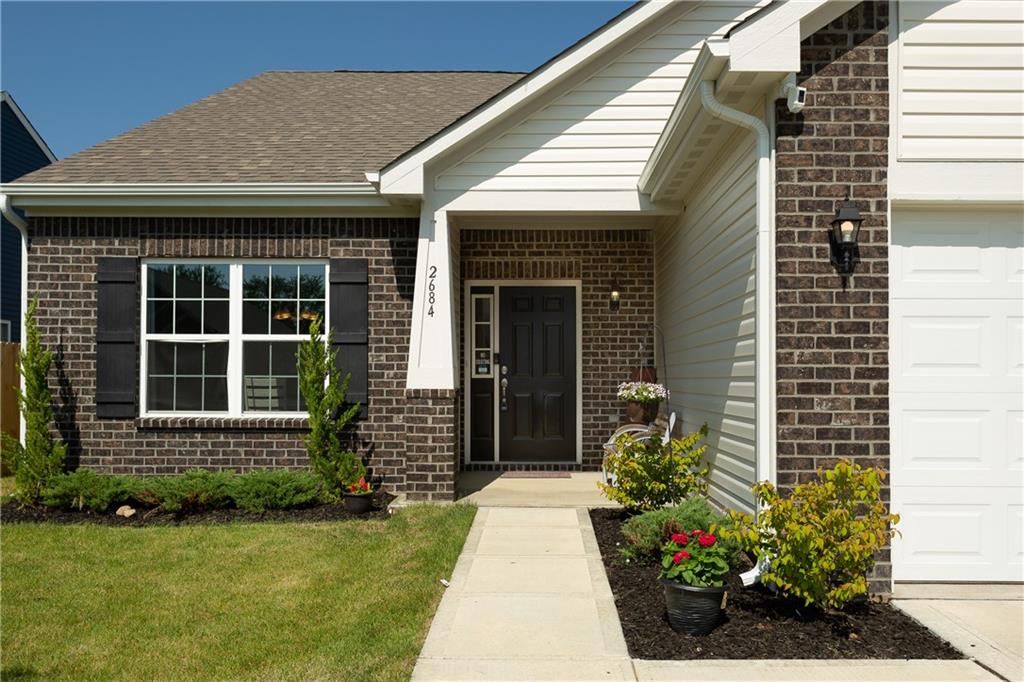 2684 Autumn Road Indianapolis, IN 46229 - Photo 4 of 34