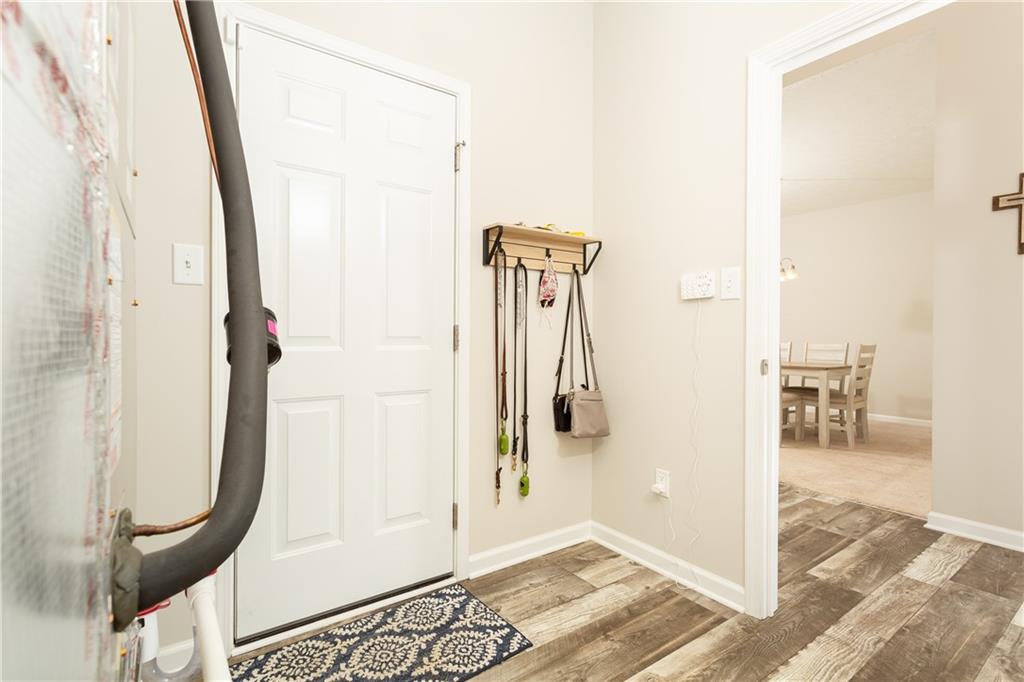 2684 Autumn Road Indianapolis, IN 46229 - Photo 10 of 34