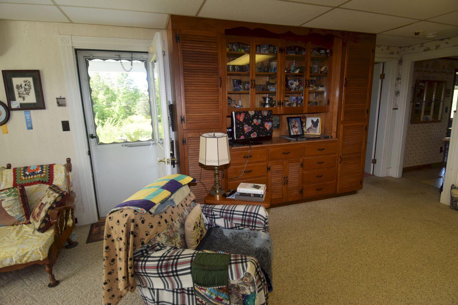 61 Castle Road Harmony, ME 04942 - Photo 42 of 82 Built-ins