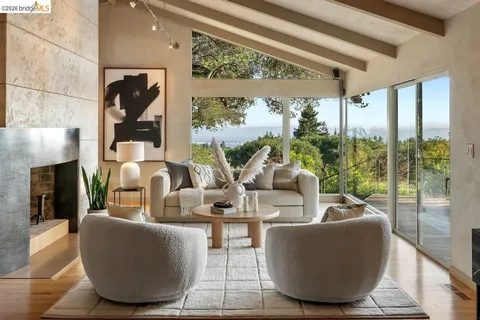 $2,290,000 | 12131 Skyline Boulevard, Oakland, CA 94619