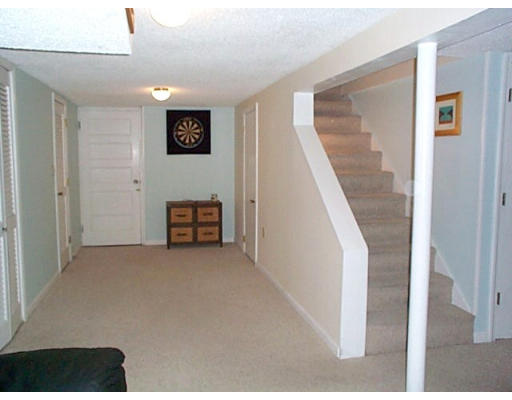 4 View Hill Road Southborough, MA 01772 - Photo 11 of 20 Gallery Image 11