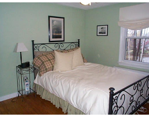 4 View Hill Road Southborough, MA 01772 - Photo 8 of 20 Gallery Image 8