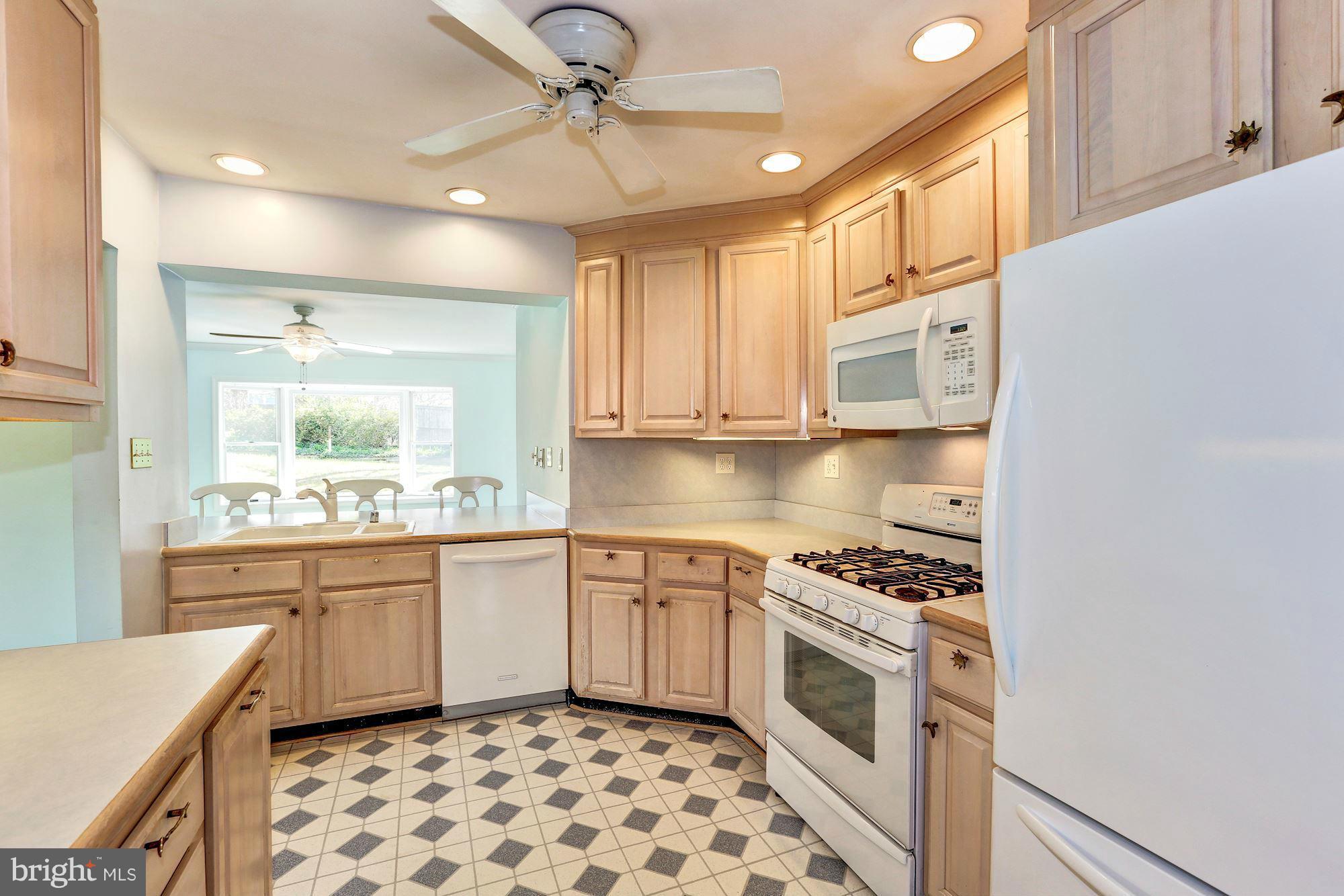 10213 Conover Drive Silver Spring, MD 20902 - Photo 7 of 29 Kitchen