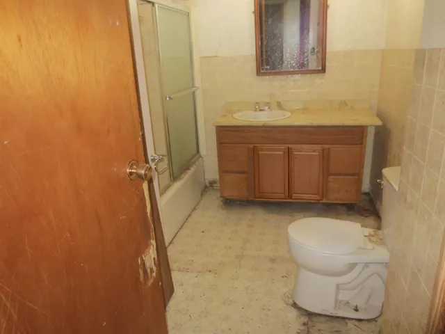 a bathroom with a sink and a toilet
