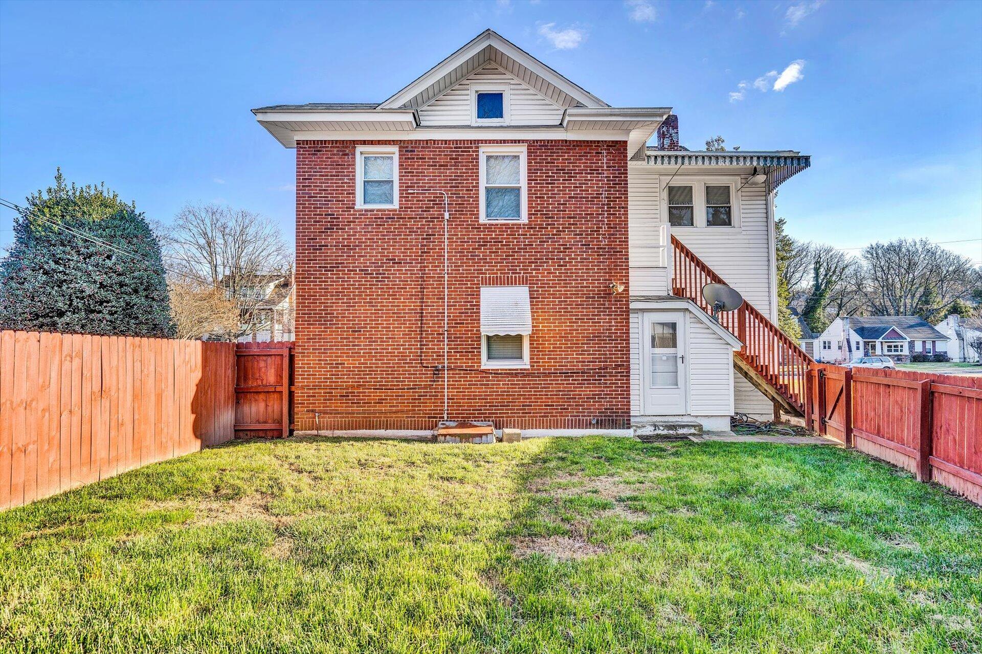 2423 Lofton Road Southwest Roanoke, VA 24015 - Photo 35 of 40 Rear View & Fenced Yard