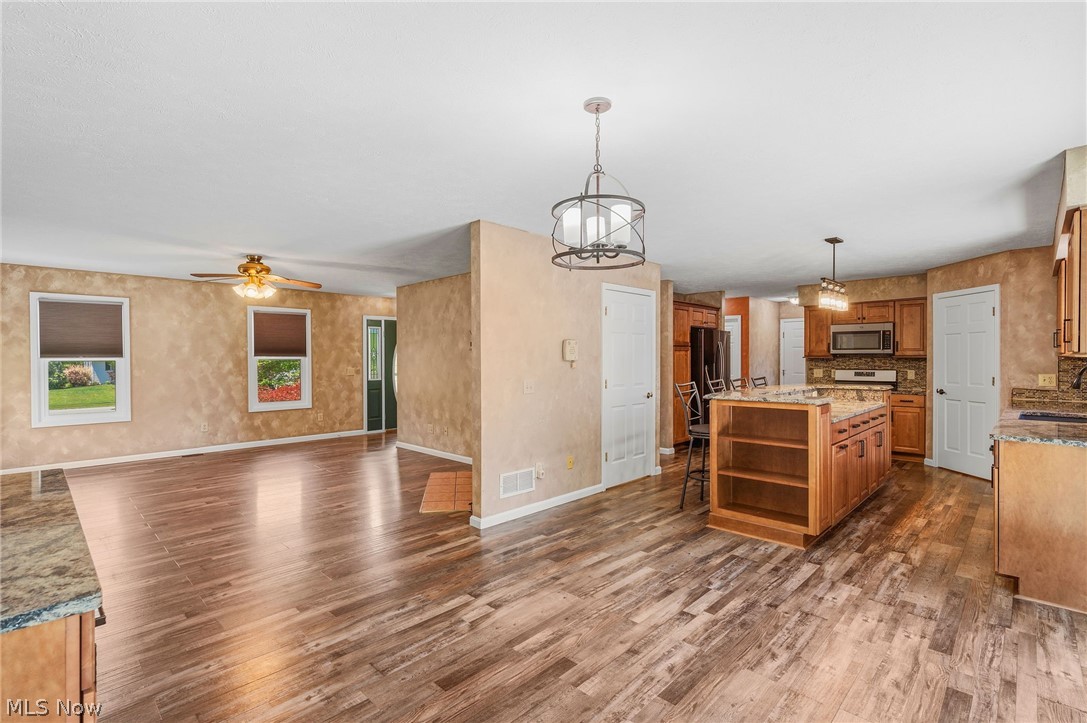3791 Center Road Perry, OH 44081 - Photo 10 of 37