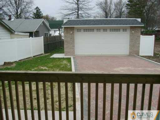 827 King Georges Road Fords, NJ 08863 - Photo 6 of 8 Gallery Image 6