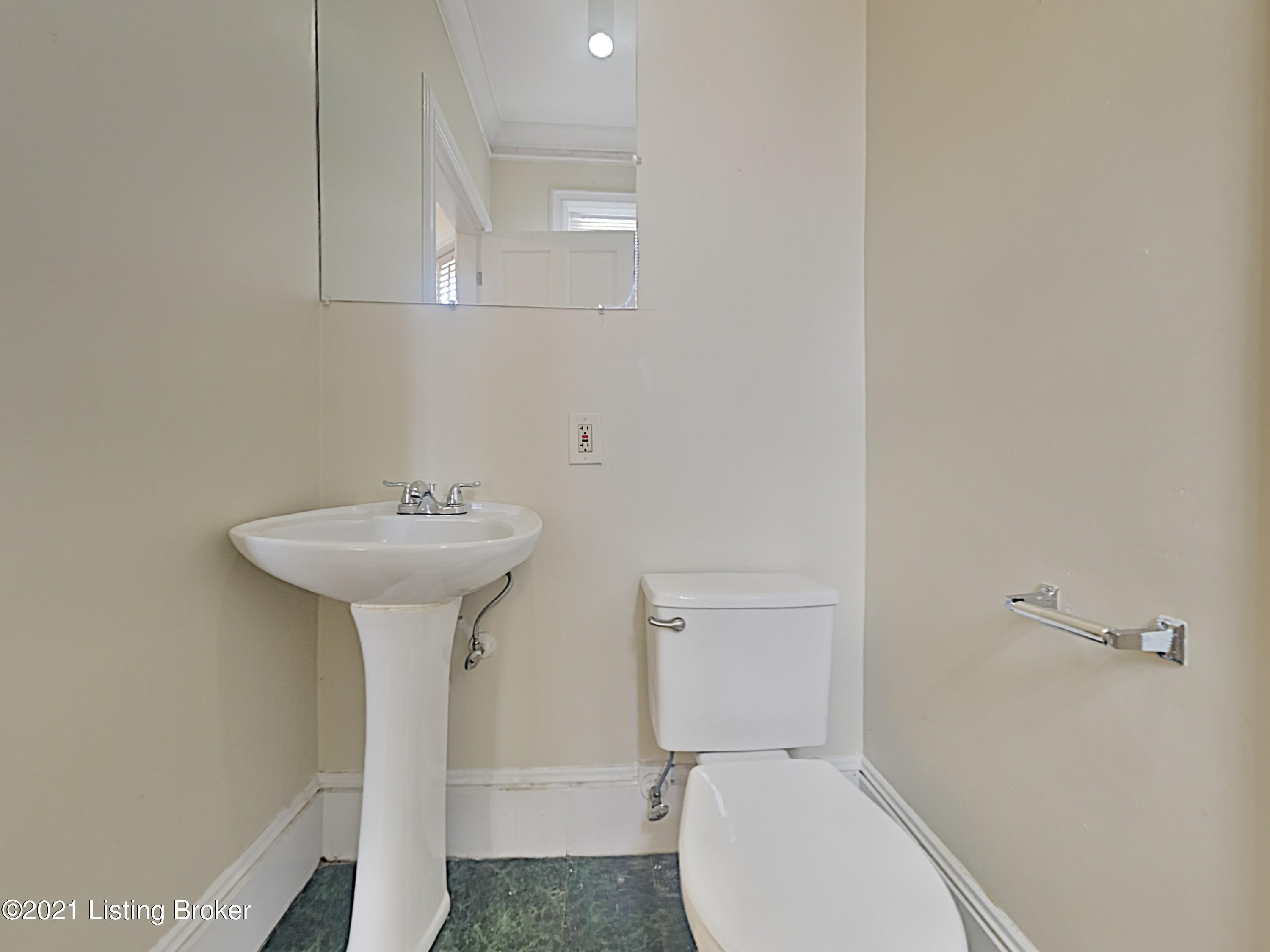 1083 Cherokee Road Louisville, KY 40204 - Photo 10 of 73 9_Image_bjdFSig3zP