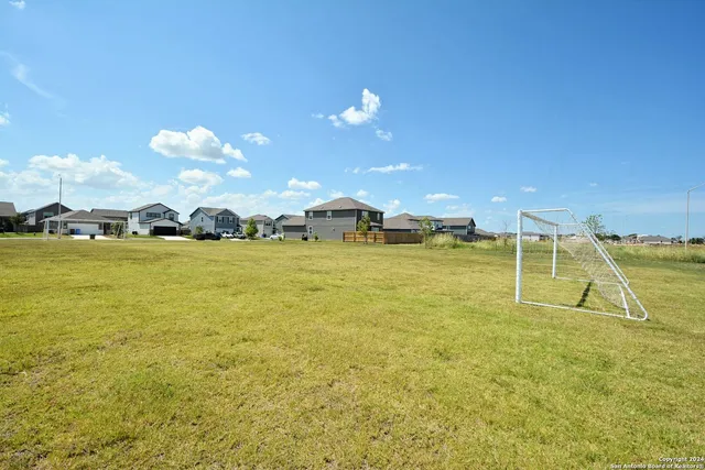 $1,550 | 2561 Solon Lane, Seguin, TX 78155