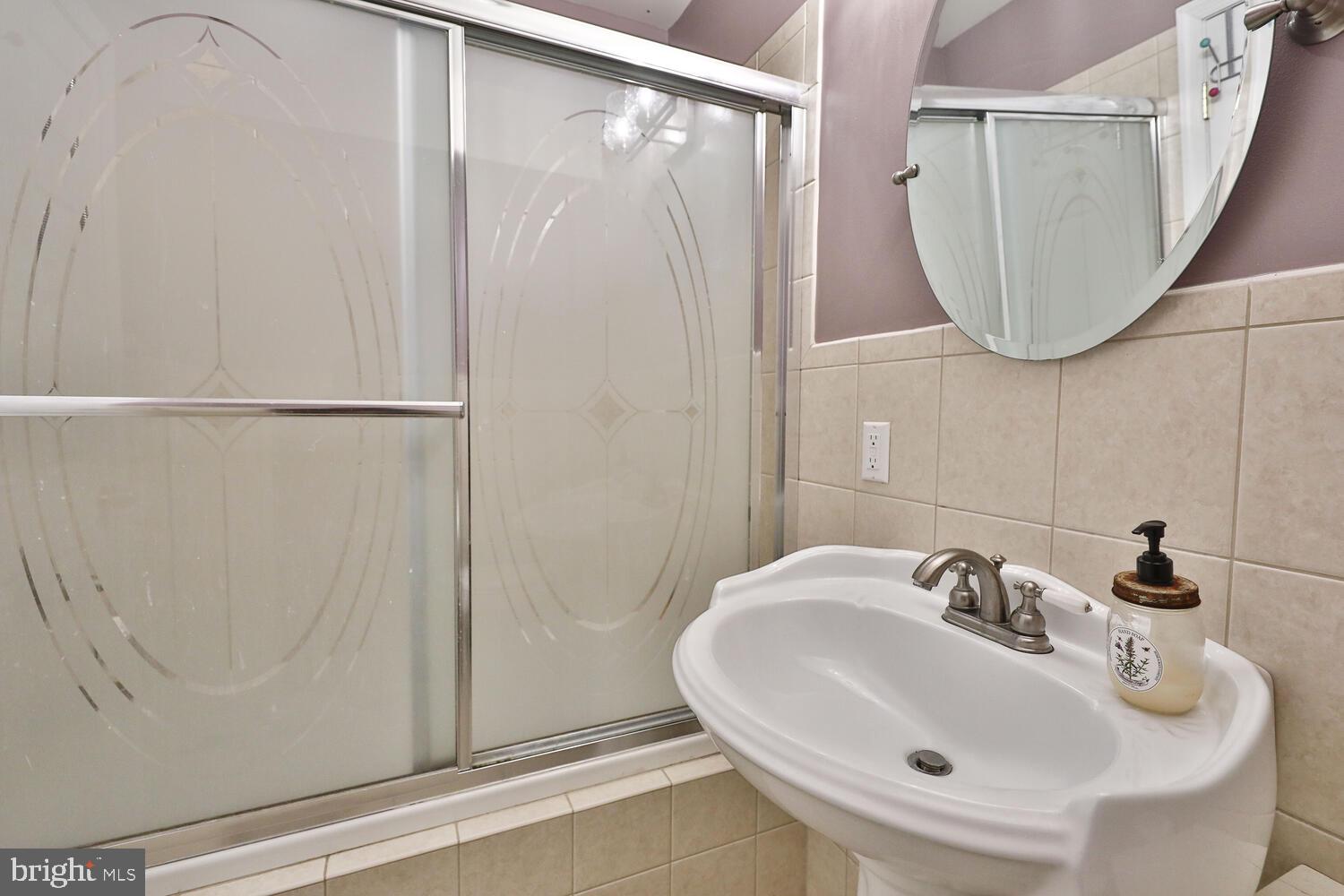 2348 Walton Road Huntingdon Valley, PA 19006 - Photo 54 of 91 Second Floor Bath
