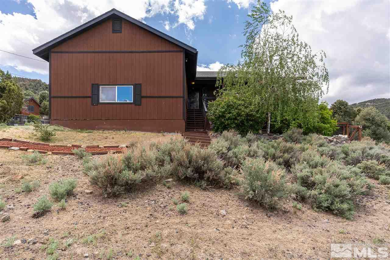 1844 Lousetown Road Reno, NV 89521 - Photo 38 of 39 a backyard of a house with lots of green space