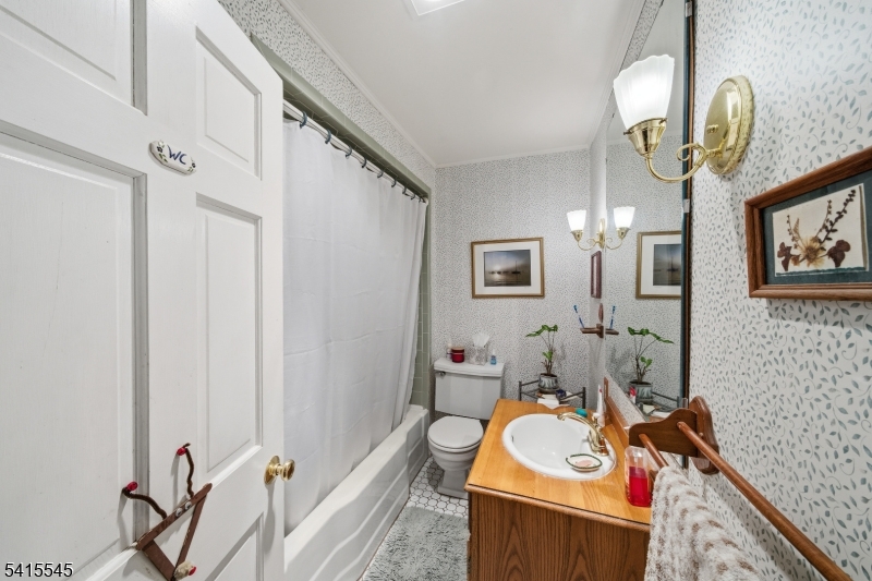 4 Emmet Roche Drive Montville, NJ 07005 - Photo 14 of 27