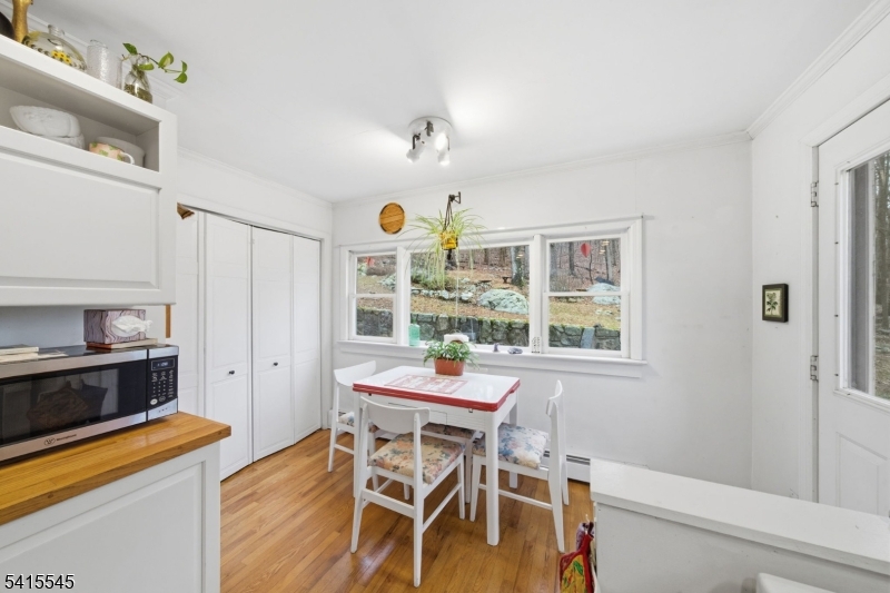 4 Emmet Roche Drive Montville, NJ 07005 - Photo 7 of 27