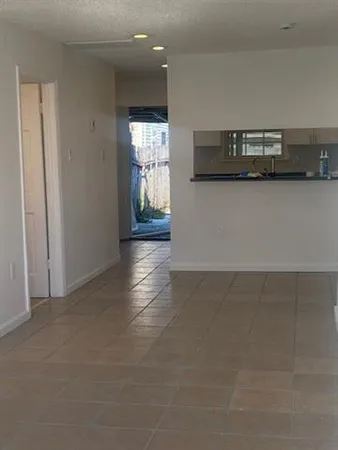 $1,200 | 2413 Old Compton Road, Harvey, LA 70058