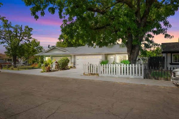 $375,000 | 205 Carmillita Way, Modesto, CA 95354