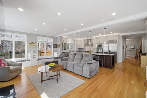 $1,080,000 | 544 Skokie Avenue, Highland Park, IL 60035