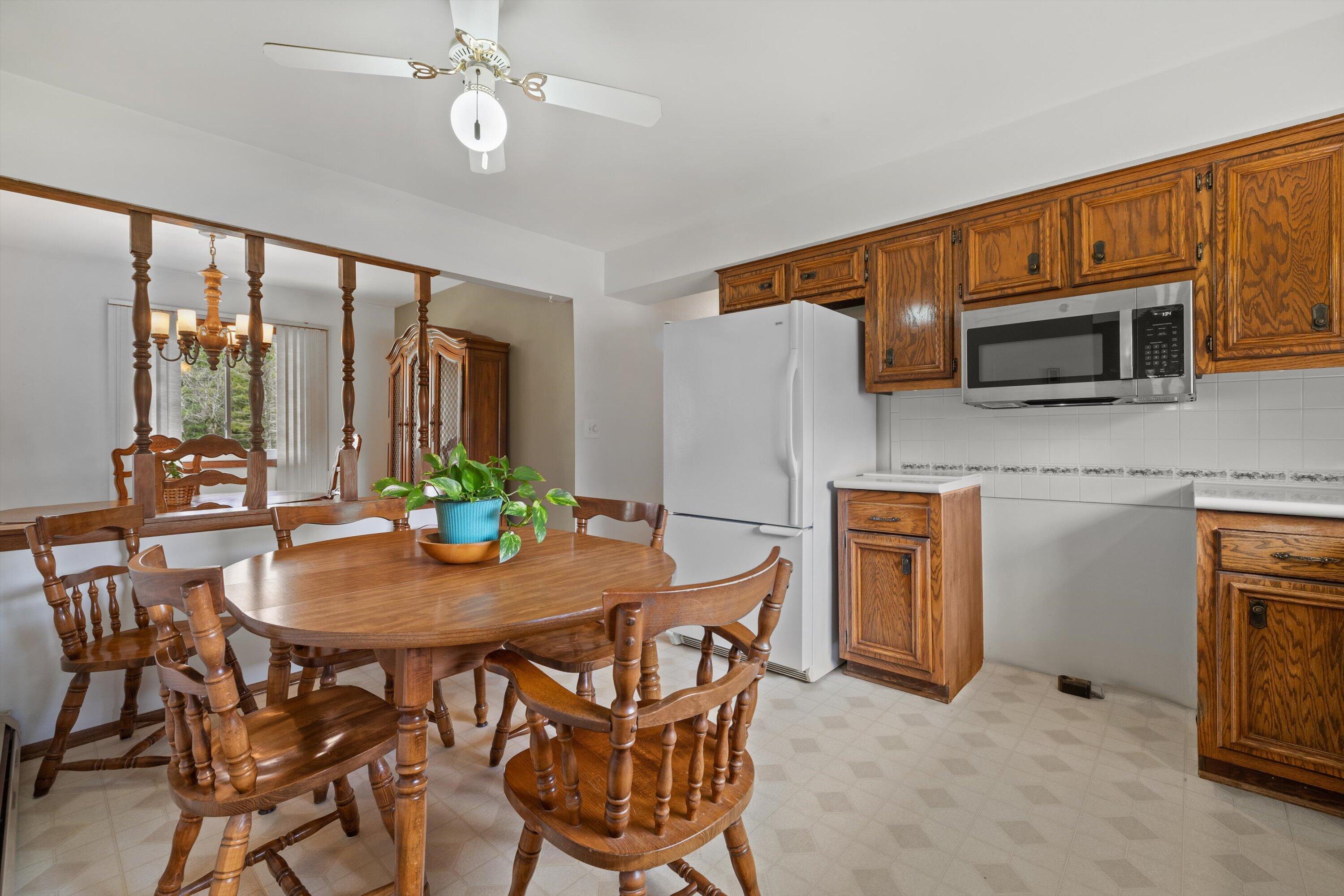 W750 Miramar Road East Troy, WI 53120 - Photo 11 of 44 Kitchen Dining