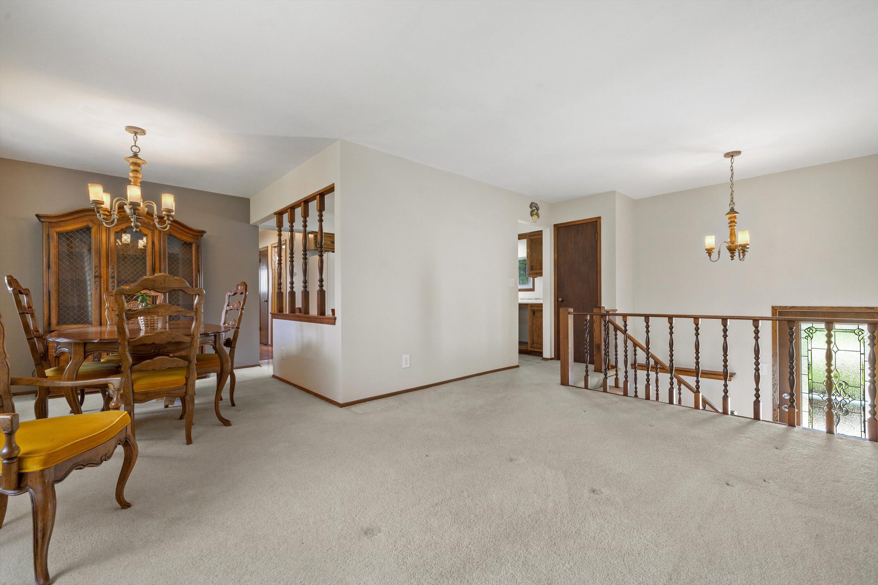 W750 Miramar Road East Troy, WI 53120 - Photo 5 of 44 Living Room