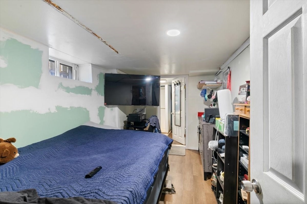 33 Fitz Street Lawrence, MA 01841 - Photo 28 of 41