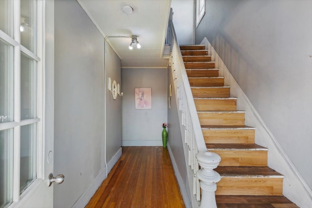 33 Fitz Street Lawrence, MA 01841 - Photo 5 of 41