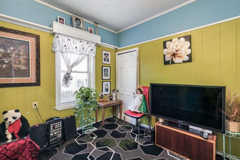 33 Fitz Street Lawrence, MA 01841 - Photo 10 of 41