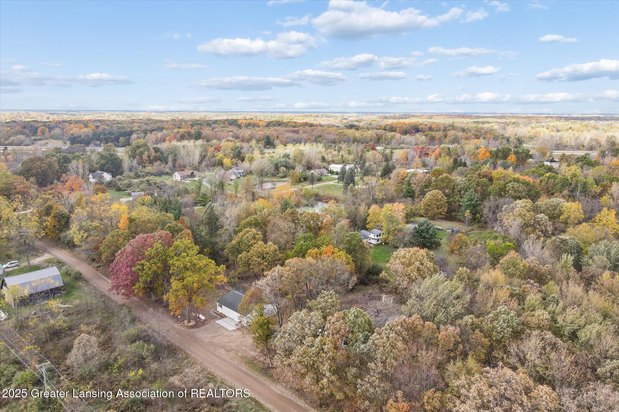 9595 East State Road Haslett, MI 48840 - Photo 40 of 47 39-9595-State-Rd-WindowStill-Photography