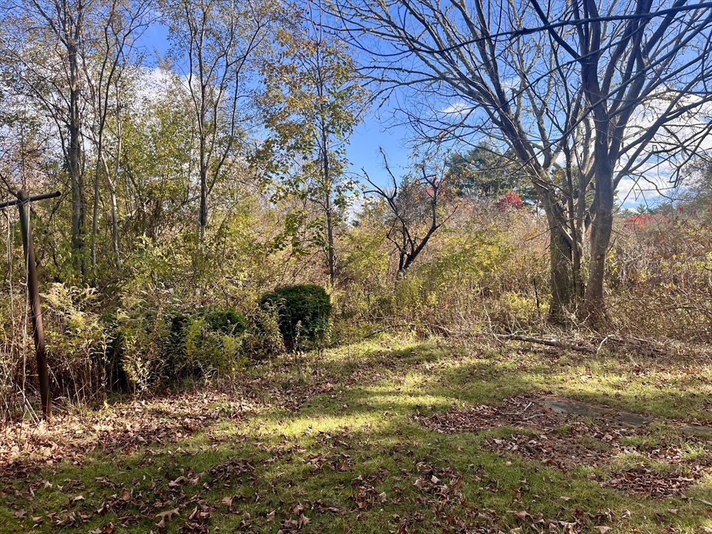 28 Indian Neck Road Wareham, MA 02571 - Photo 9 of 19