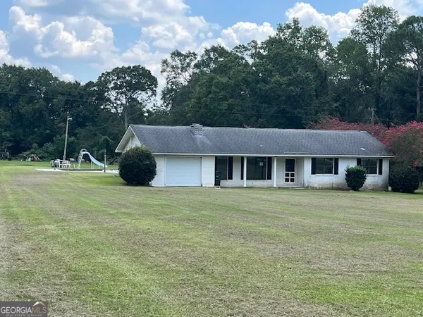$204,900 | 12444 N Highway, Glennville, GA 30427