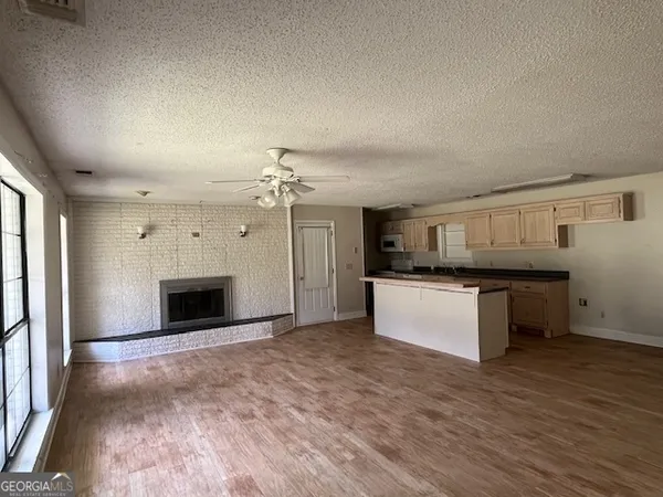 $219,900 | 12444 N Highway, Glennville, GA 30427