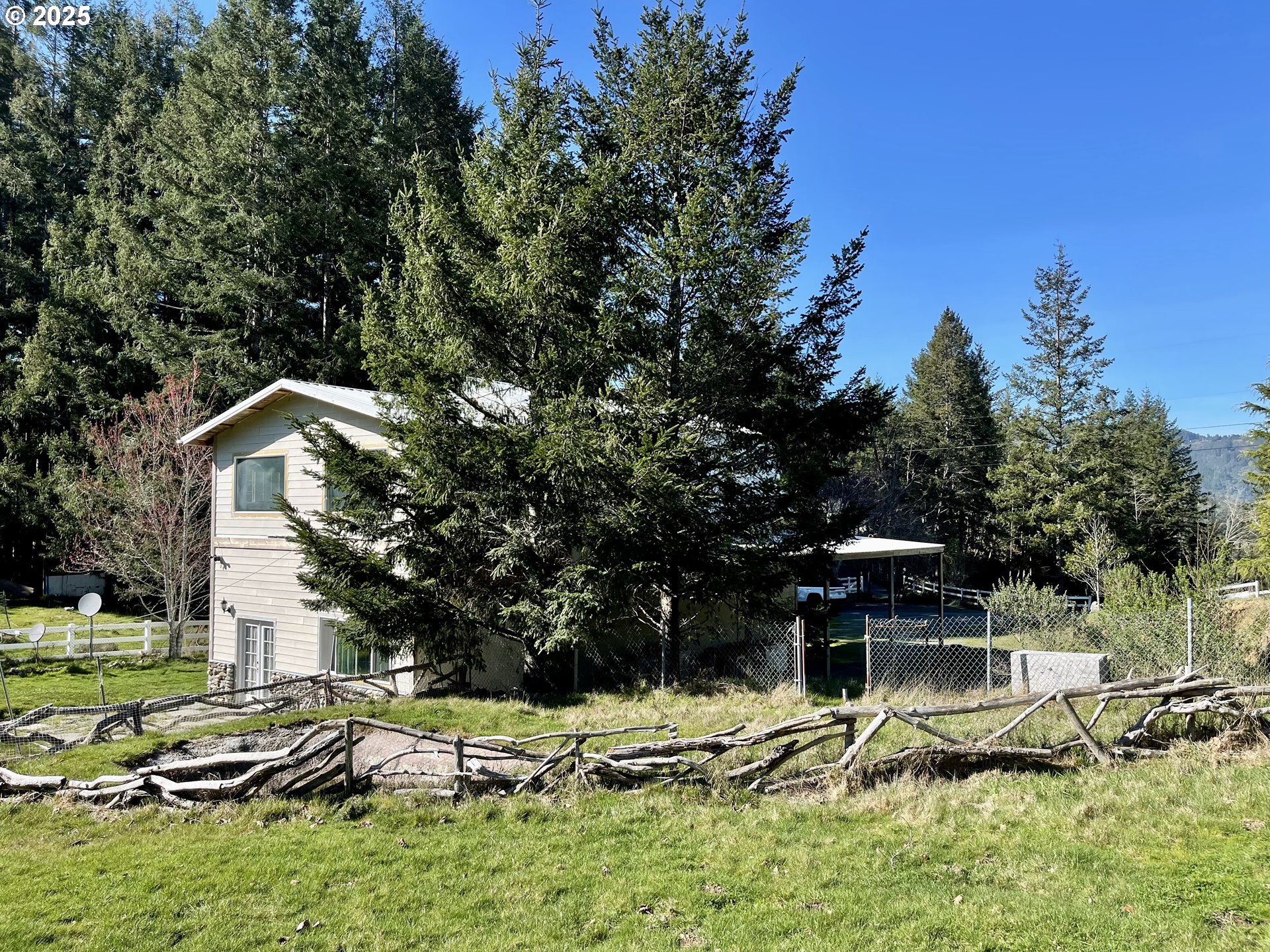99337 South Bank Chetco River Road Brookings, OR 97415 - Photo 11 of 42 Gallery Image 11