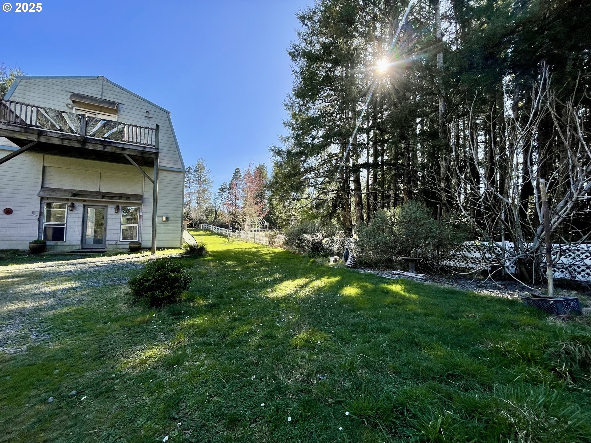 99337 South Bank Chetco River Road Brookings, OR 97415 - Photo 6 of 42 Gallery Image 6
