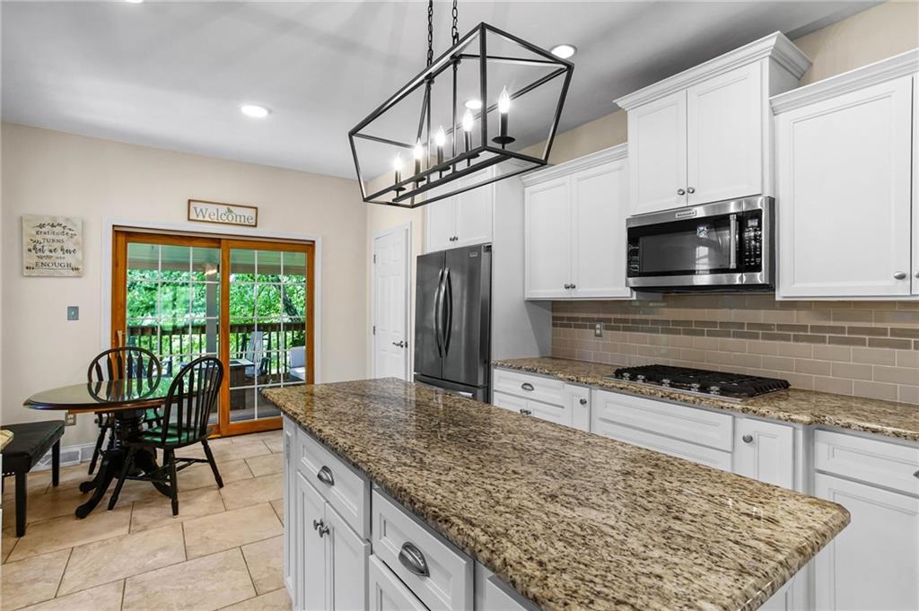 472 Spruce Lane Houston, PA 15342 - Photo 11 of 50