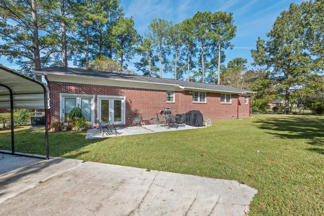 $325,000 | 1100 Ot Wallace Boulevard, Moncks Corner, SC 29461