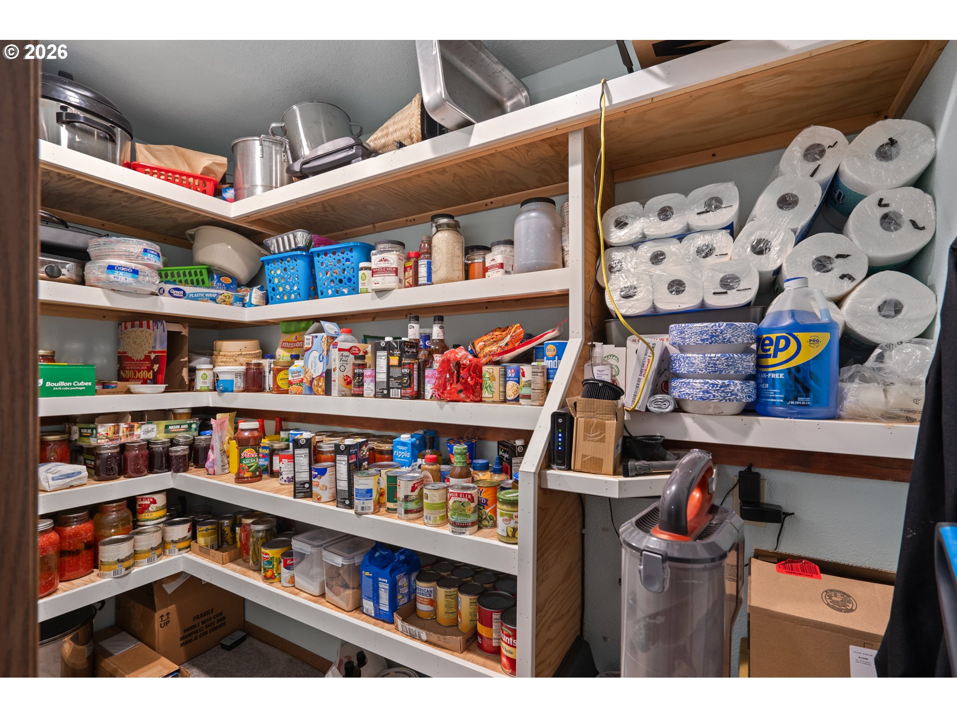400 South Townsend Road Hermiston, OR 97838 - Photo 20 of 41 Pantry