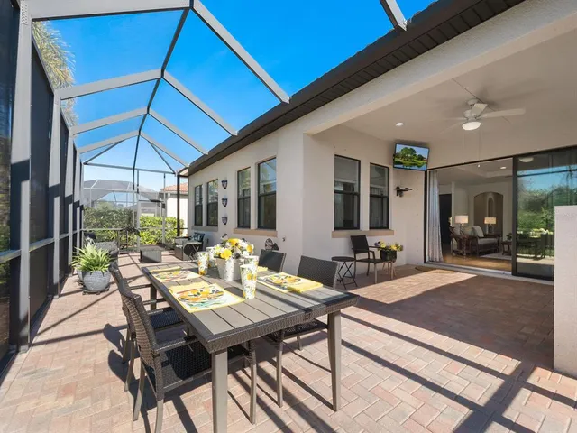 $825,000 | 9817 Marbella Drive, Bradenton, FL 34211