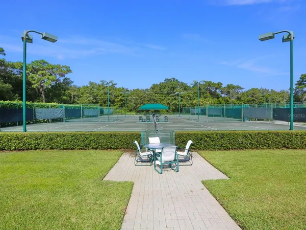 $786,000 | 9817 Marbella Drive, Bradenton, FL 34211