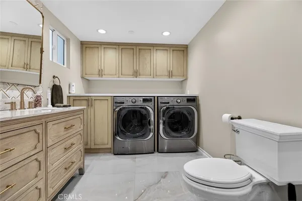 $1,299,995 | 16751 Londelius Street, Northridge, CA 91343