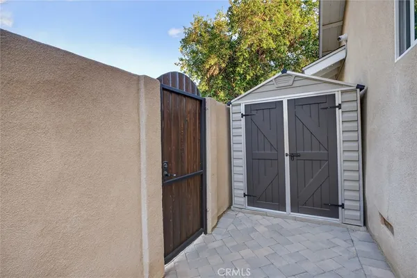 $1,299,995 | 16751 Londelius Street, Northridge, CA 91343